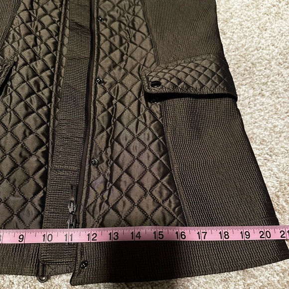 Gorgeous Burberry Jacket - Picture 9 of 13